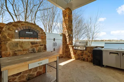 $4,200,000 | 1904 West Emerald Bend Court, Granbury, TX 76049
