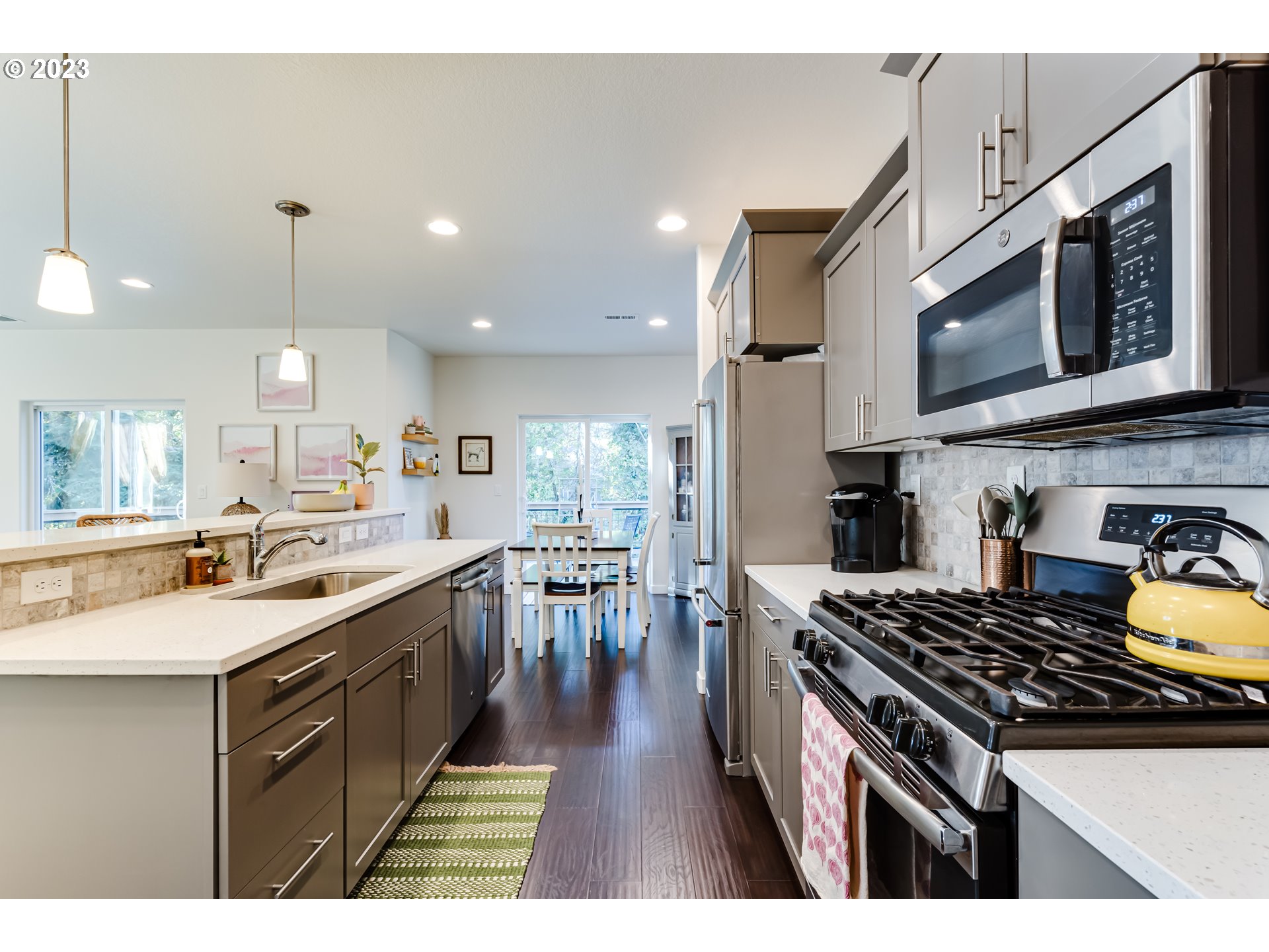 660 Fox Pine Lane Eugene, OR 97405 - Photo 15 of 48