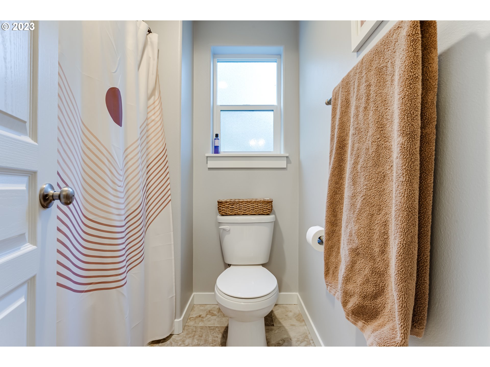 660 Fox Pine Lane Eugene, OR 97405 - Photo 27 of 48