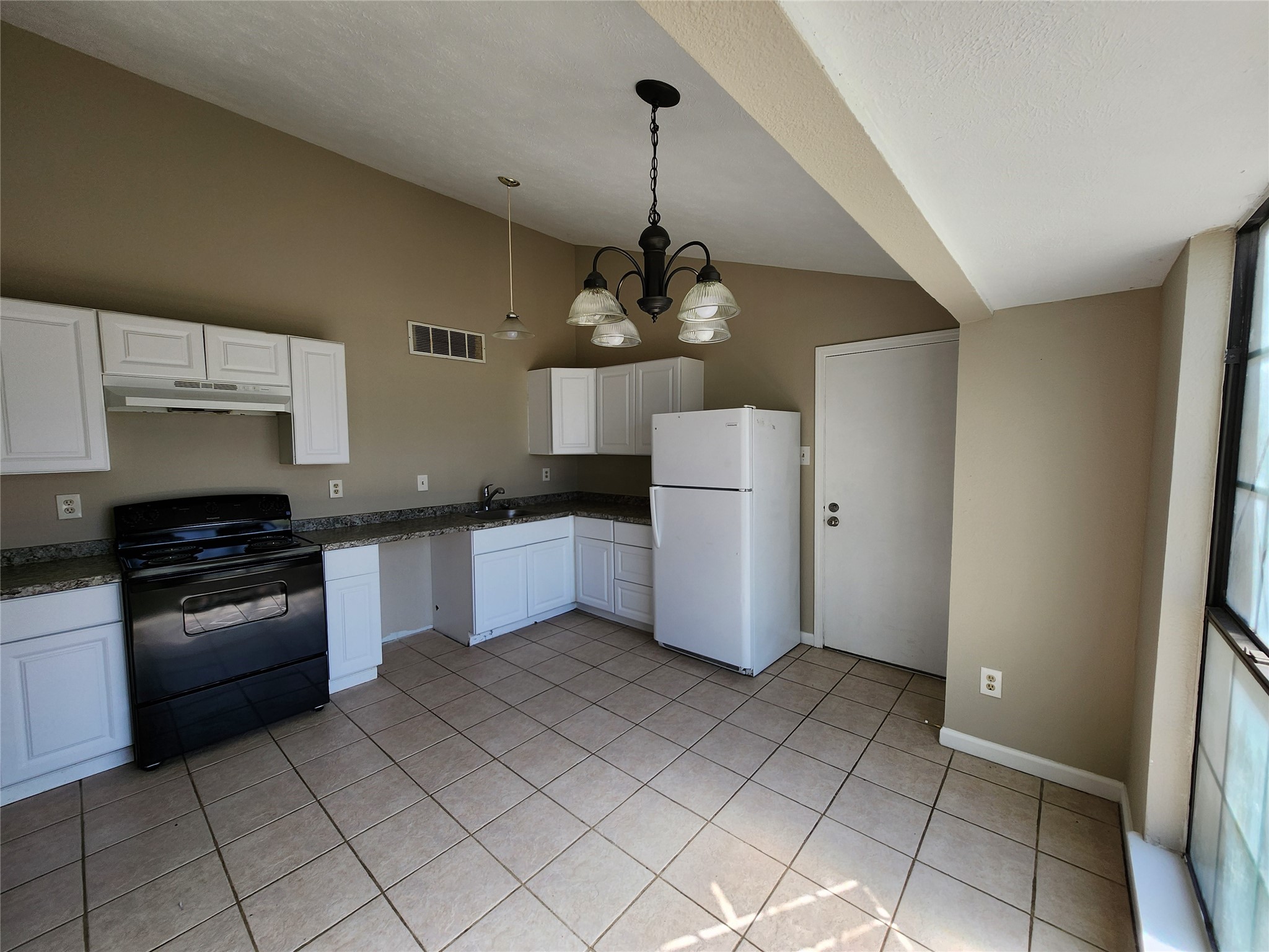 24134 Kennedy Ranch Lane Hockley, TX 77447 - Photo 9 of 26