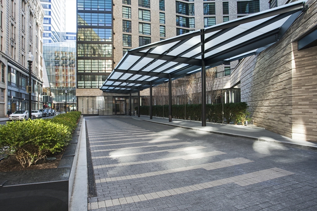 580 Washington Street, Unit 1407 Boston, MA 02111 - Photo 16 of 29