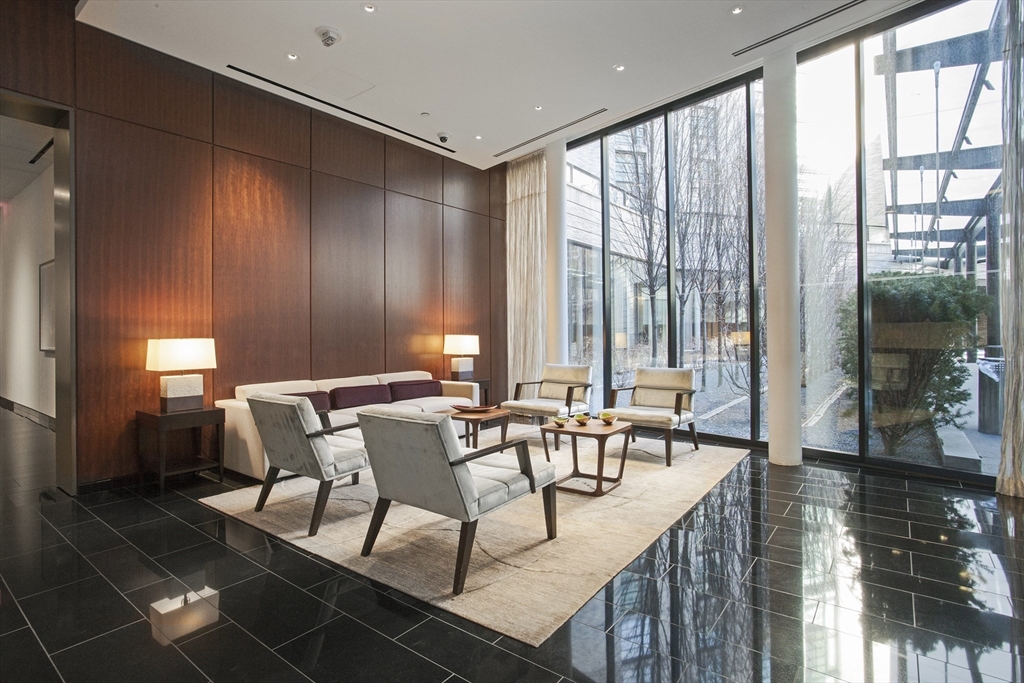 580 Washington Street, Unit 1407 Boston, MA 02111 - Photo 18 of 29