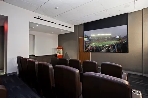 $1,299,000 | 580 Washington Street, Unit 1407, Boston, MA 02111