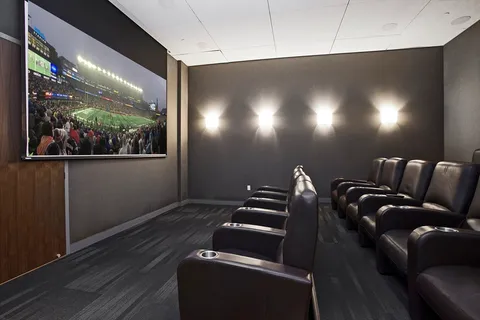 $1,299,000 | 580 Washington Street, Unit 1407, Boston, MA 02111