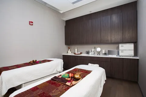 $1,299,000 | 580 Washington Street, Unit 1407, Boston, MA 02111