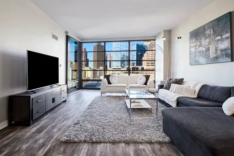 $1,299,000 | 580 Washington Street, Unit 1407, Boston, MA 02111