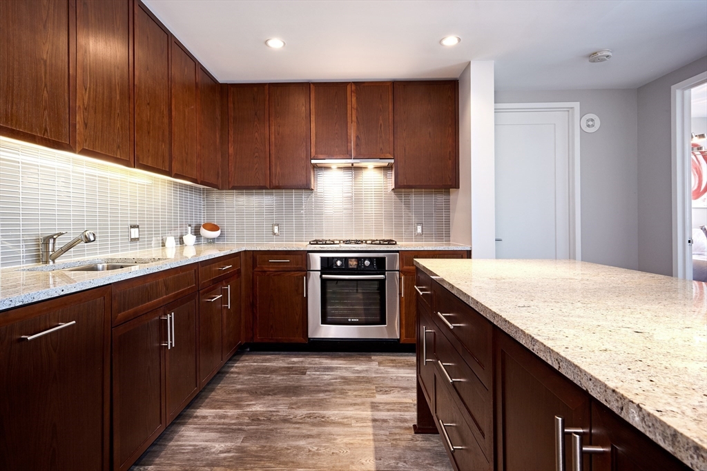 580 Washington Street, Unit 1407 Boston, MA 02111 - Photo 4 of 29