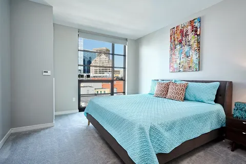 $1,299,000 | 580 Washington Street, Unit 1407, Boston, MA 02111