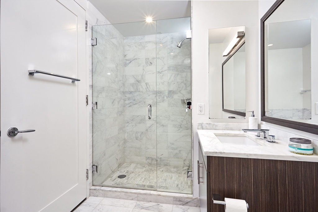 580 Washington Street, Unit 1407 Boston, MA 02111 - Photo 9 of 29