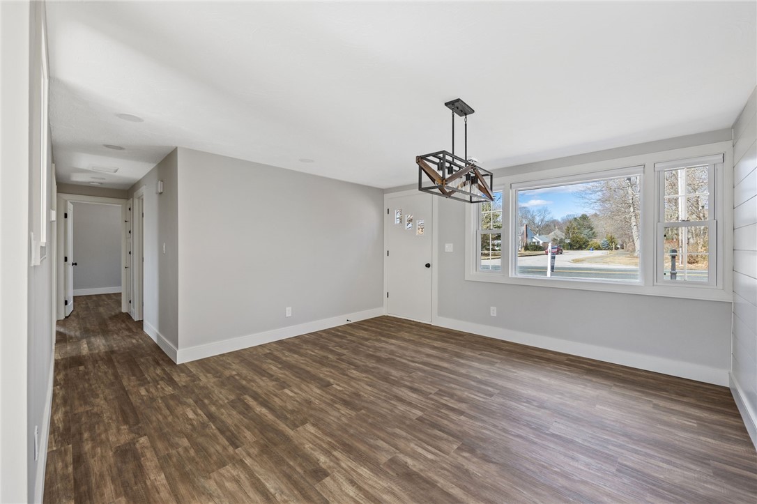 684 County Road Barrington, RI 02806 - Photo 12 of 36 Gallery Image 12