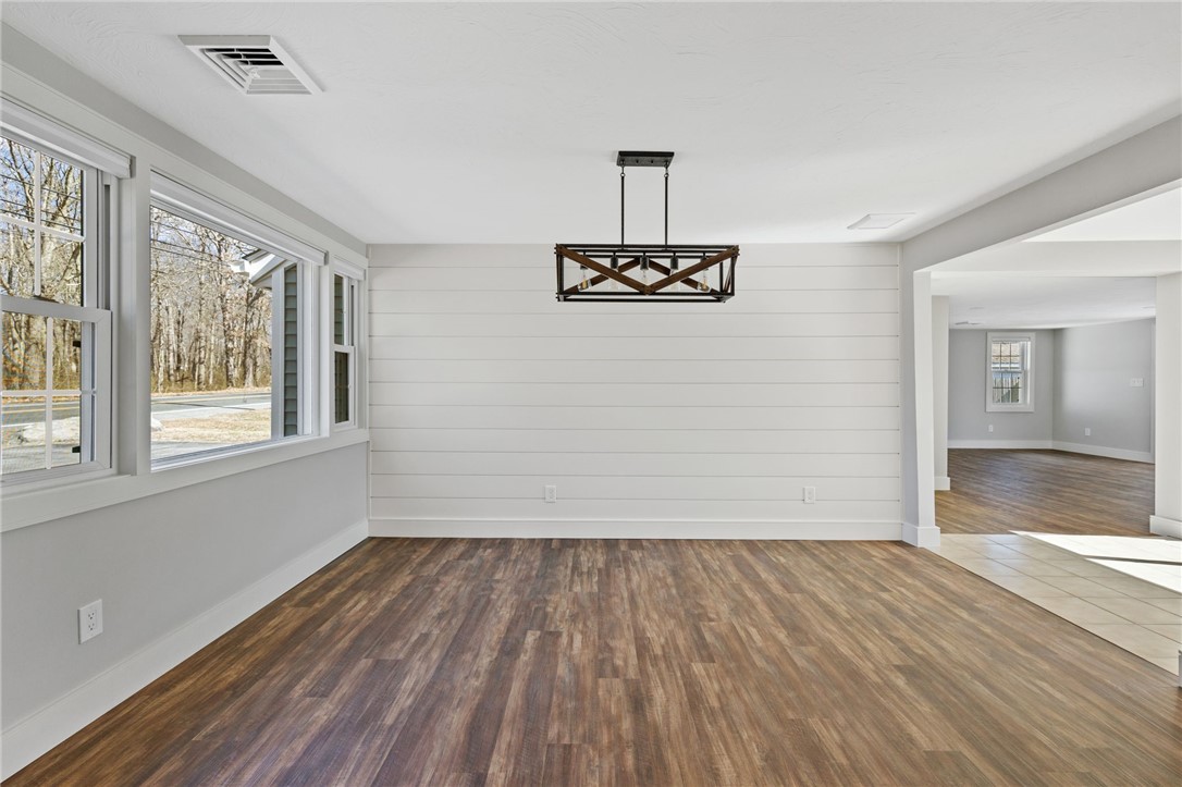 684 County Road Barrington, RI 02806 - Photo 13 of 36 Gallery Image 13
