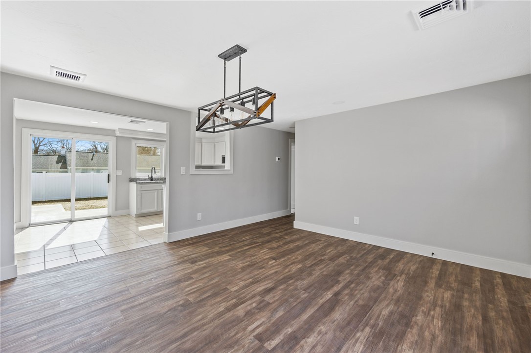 684 County Road Barrington, RI 02806 - Photo 14 of 36 Gallery Image 14