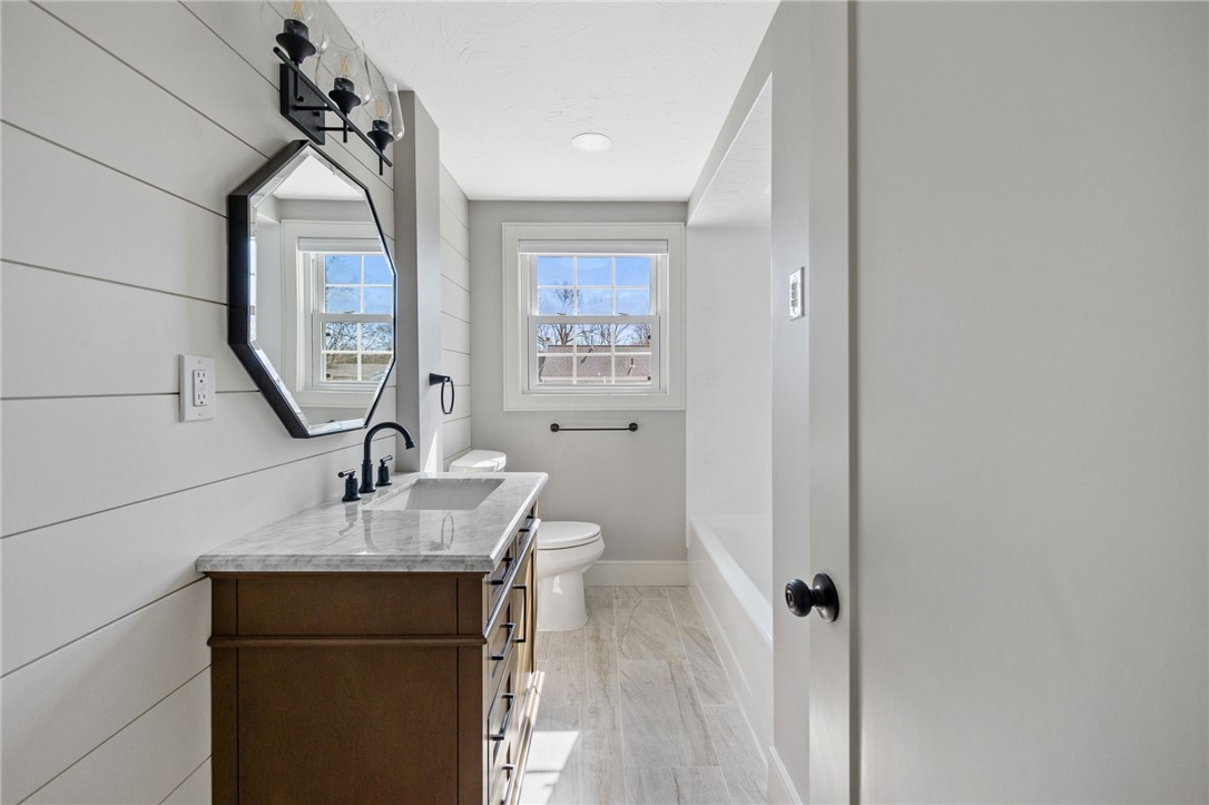 684 County Road Barrington, RI 02806 - Photo 16 of 36 Gallery Image 16