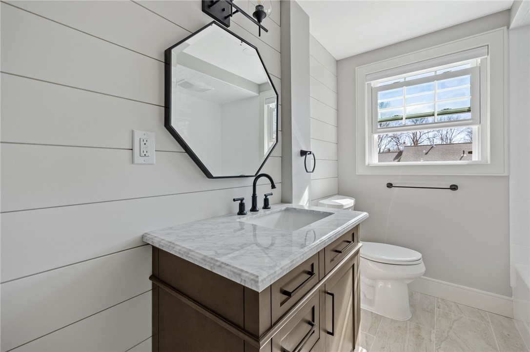 684 County Road Barrington, RI 02806 - Photo 19 of 36 Gallery Image 19