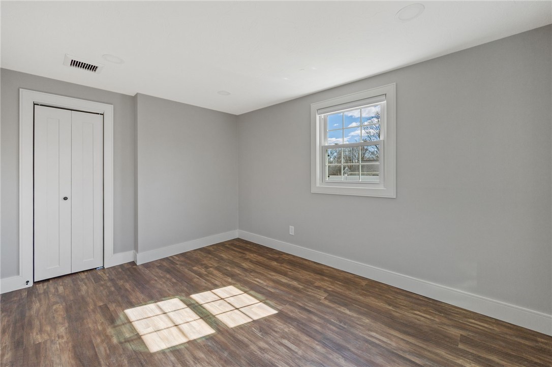 684 County Road Barrington, RI 02806 - Photo 23 of 36 Gallery Image 23