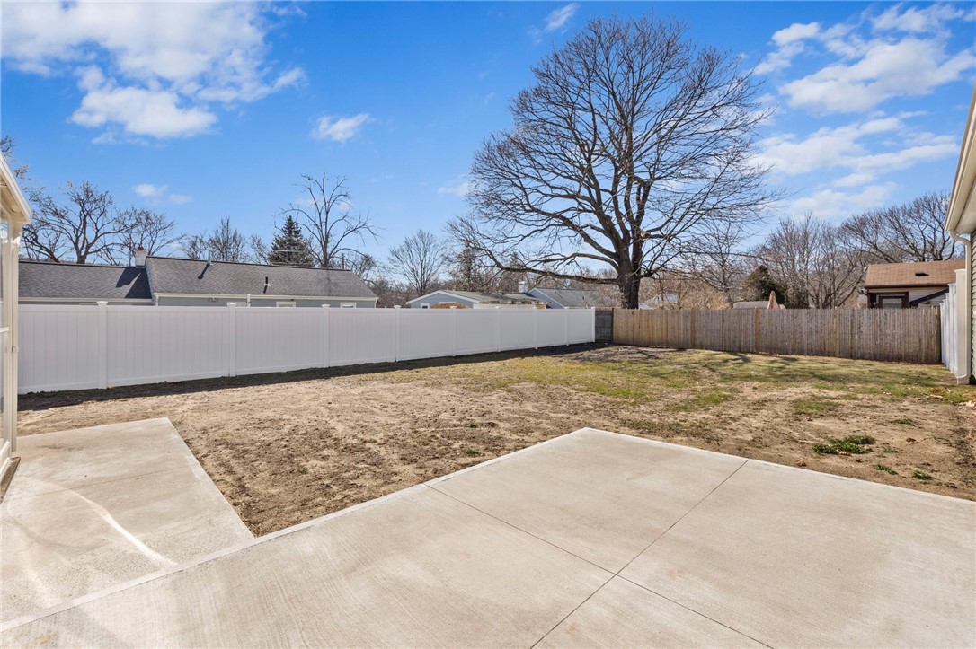 684 County Road Barrington, RI 02806 - Photo 26 of 36 Gallery Image 26