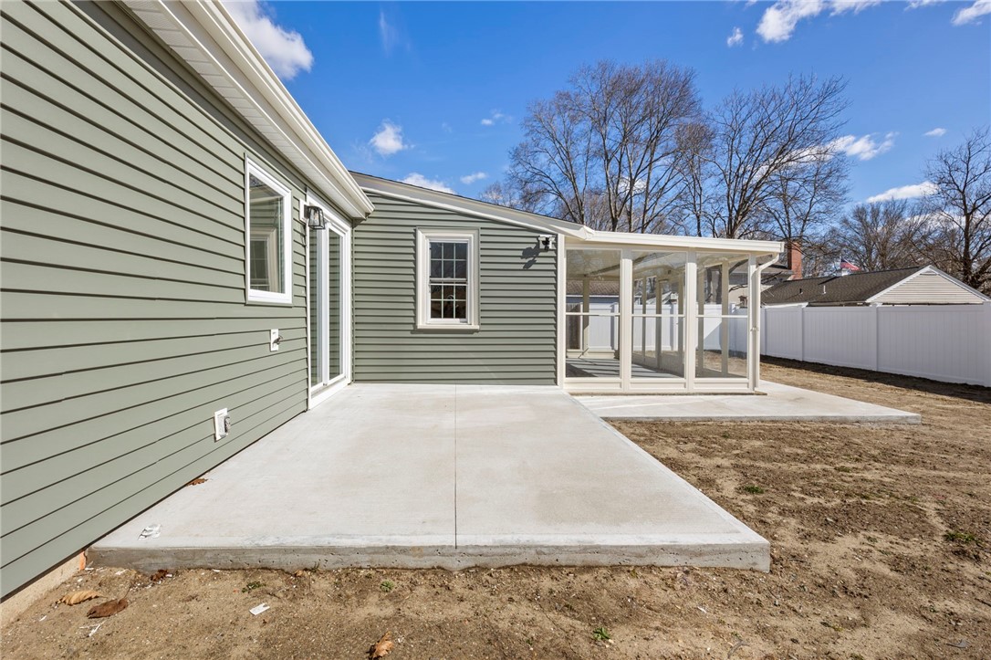 684 County Road Barrington, RI 02806 - Photo 27 of 36 Gallery Image 27