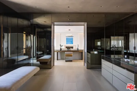 $88,000,000 | 26848 Pacific Coast Highway, Malibu, CA 90265