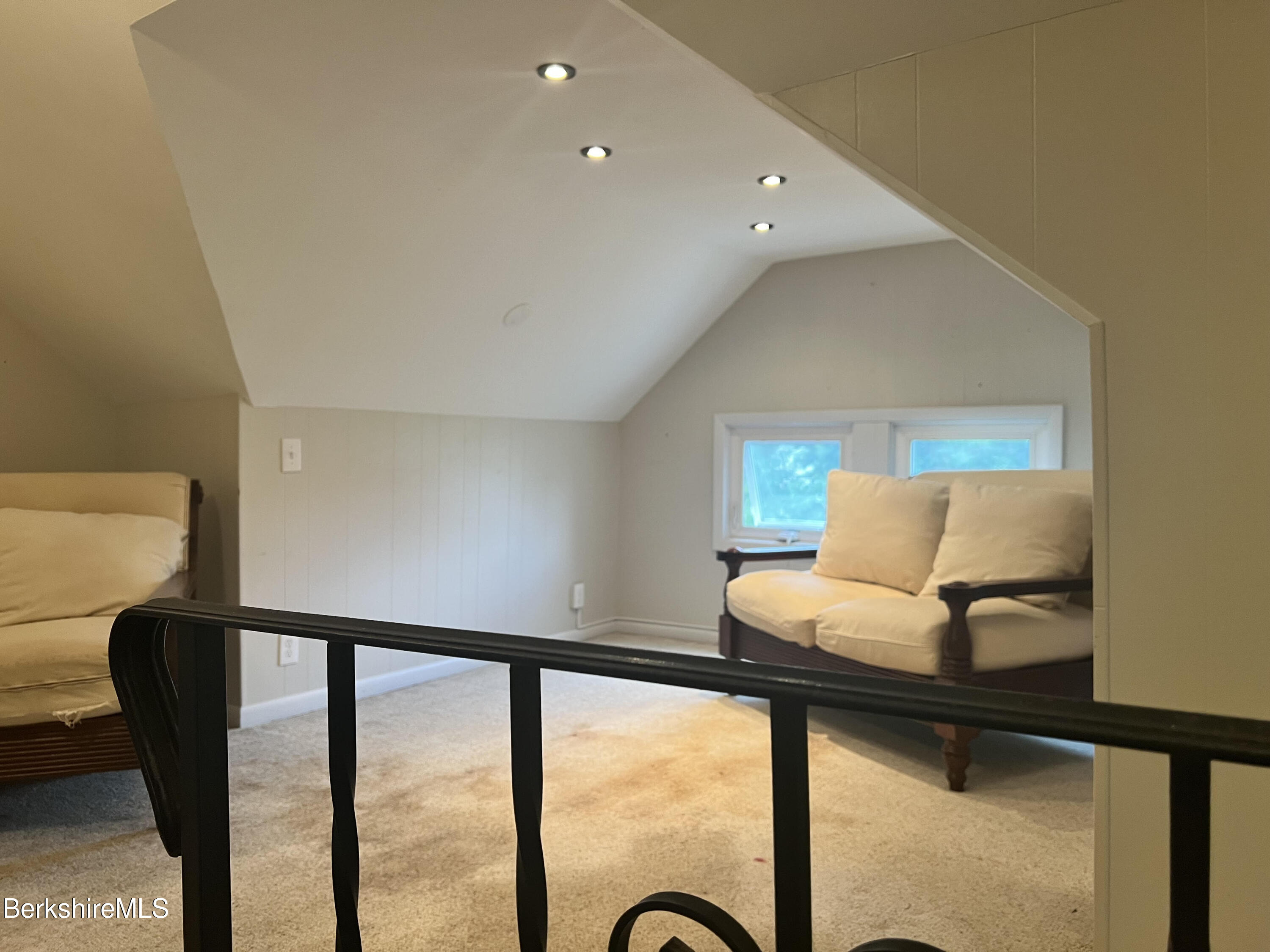 97 Appleton Avenue Pittsfield, MA 01201 - Photo 23 of 34 loft area unit 2