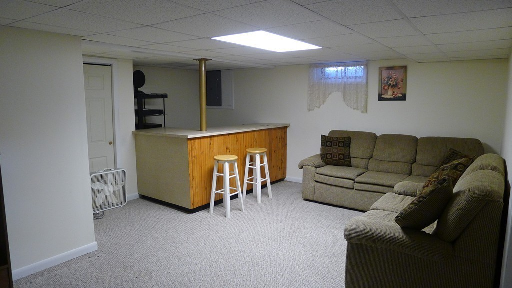 72 Champlain Street Springfield, MA 01151 - Photo 10 of 11 Gallery Image 10