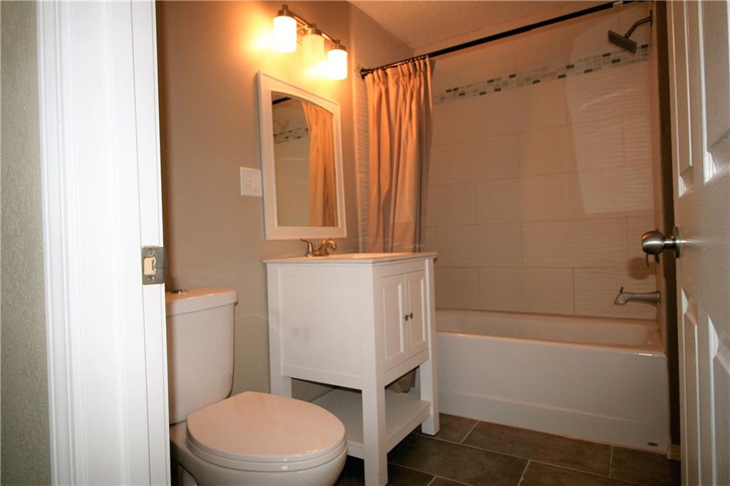 4515 Clark Street Anderson, IN 46013 - Photo 14 of 24 Gallery Image 14