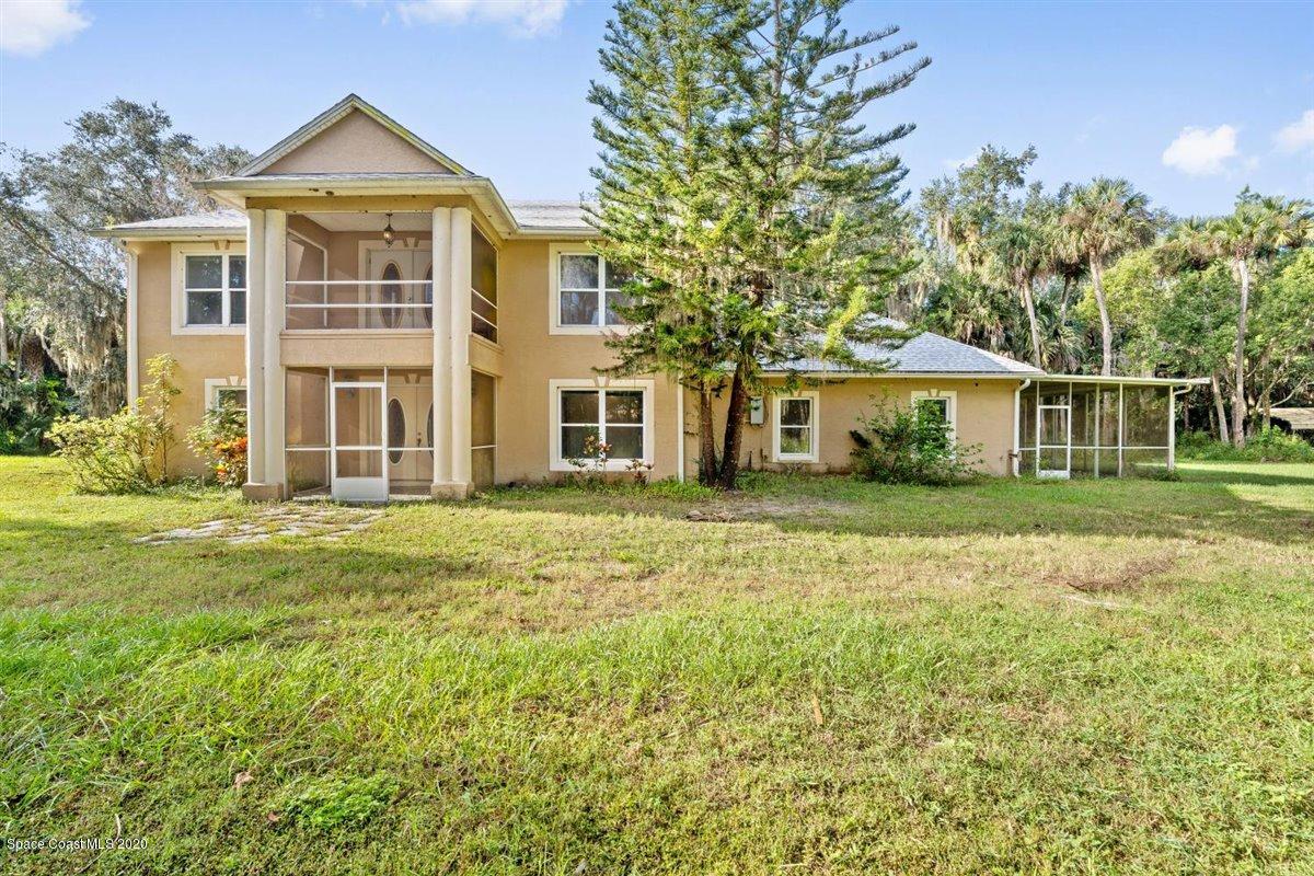 2425 Fort Lane Road Geneva, FL 32732 - Photo 1 of 38 Front