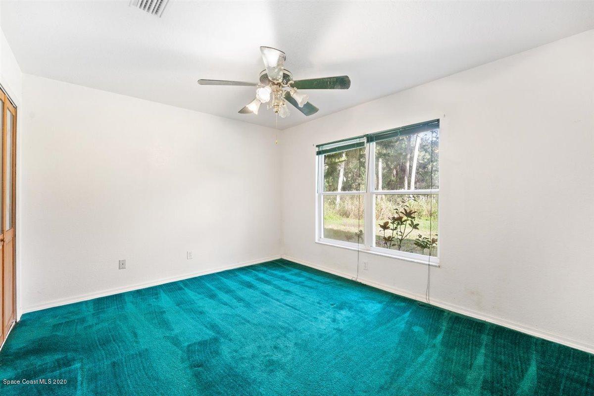 2425 Fort Lane Road Geneva, FL 32732 - Photo 15 of 38 Second Bedroom