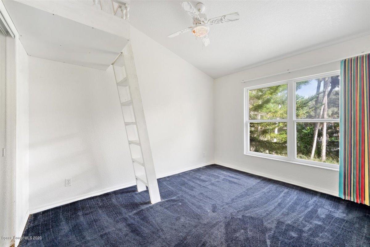 2425 Fort Lane Road Geneva, FL 32732 - Photo 18 of 38 Second Floor Bedroom