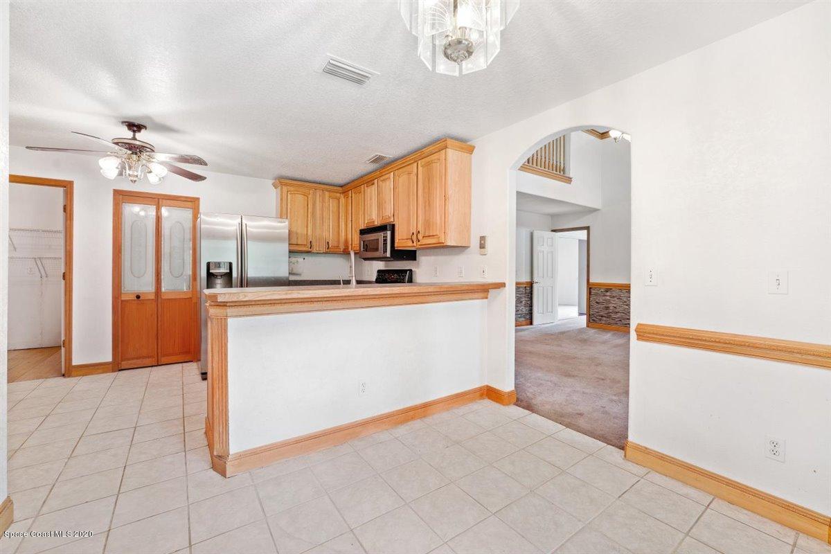 2425 Fort Lane Road Geneva, FL 32732 - Photo 5 of 38 Kitchen