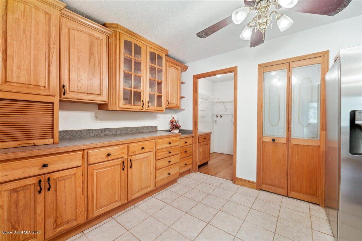 2425 Fort Lane Road Geneva, FL 32732 - Photo 8 of 38 Kitchen