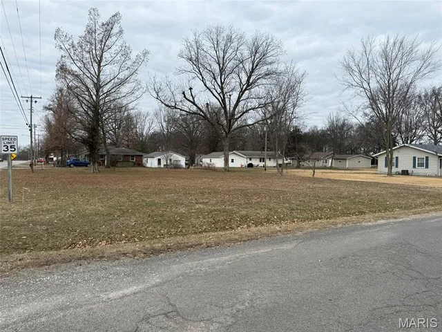 $22,500 | 105 North Hickory Street, Okawville, IL 62271