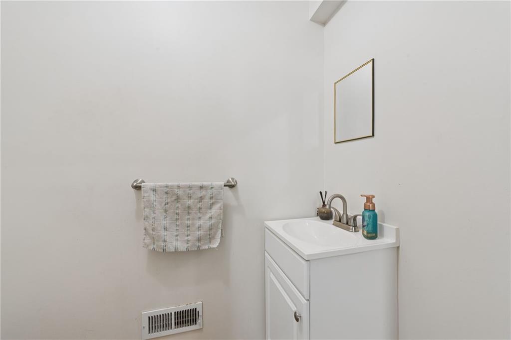 302 Summit Circle Houston, PA 15342 - Photo 29 of 39