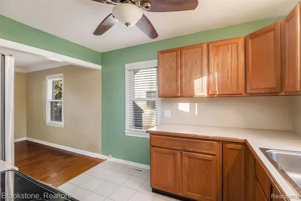 $1,999 | 1816 Dallas Avenue, Royal Oak, MI 48067