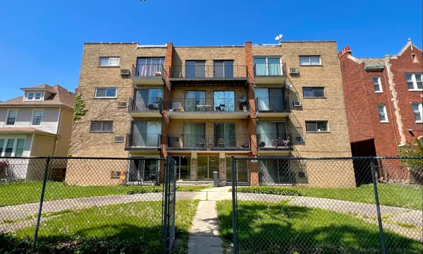 $95,000 | 5424 West Ferdinand Street, Unit 314, Chicago, IL 60644