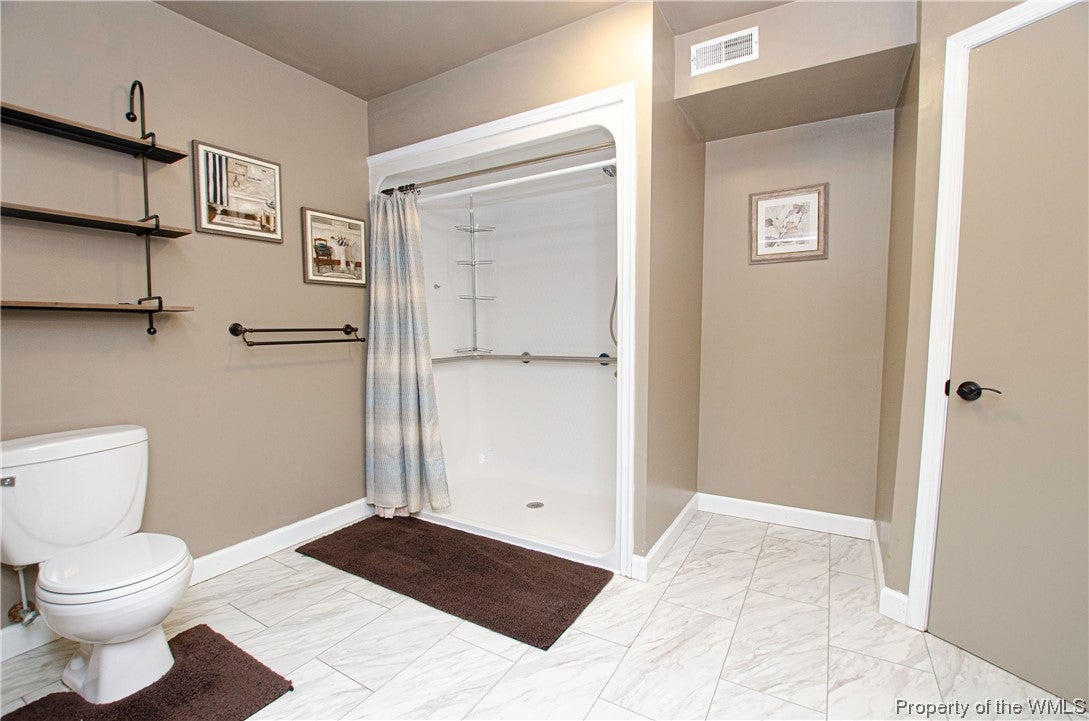 207 Victory Road Yorktown, VA 23692 - Photo 23 of 37 Gallery Image 23