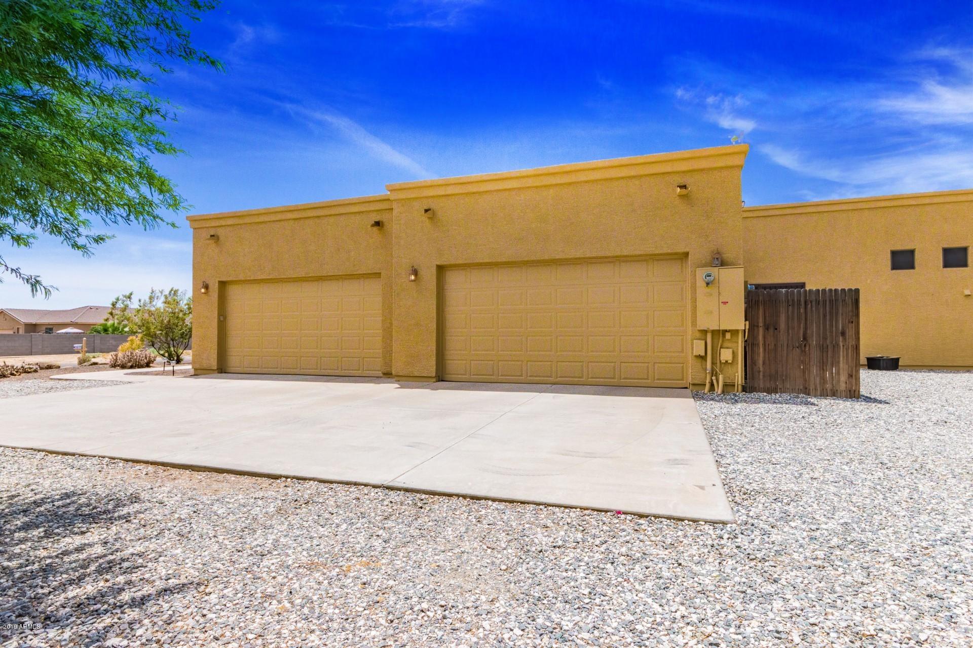 17412 West Ocotillo Road Waddell, AZ 85355 - Photo 20 of 32 4-Car Garage