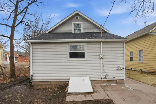 $115,000 | 1324 North Marquette Street, Davenport, IA 52804