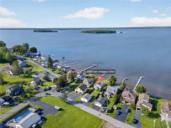 $879,000 | 6989 Van Antwerp Drive, Cicero, NY 13039