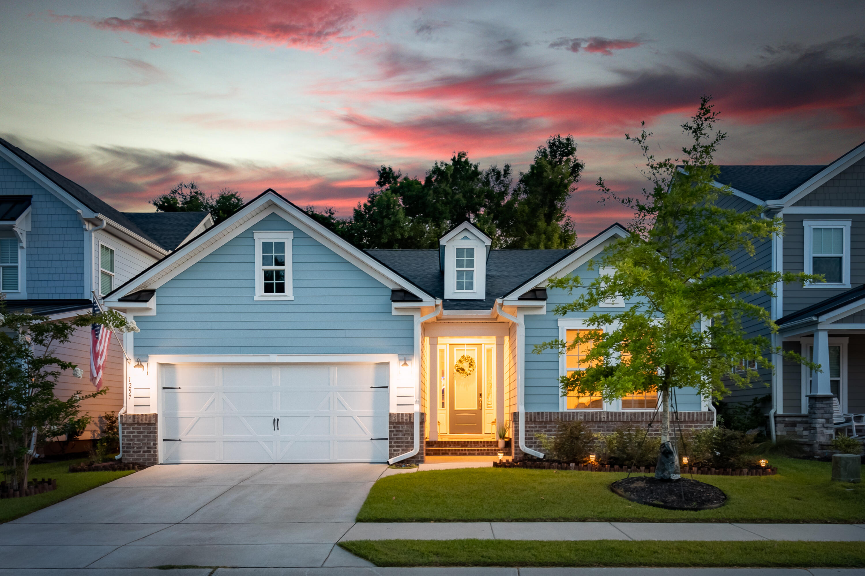 1257 Gannett Road Mount Pleasant, SC 29464 - Photo 2 of 36 1257GannettTwilight-KeenEyeMarketing-003