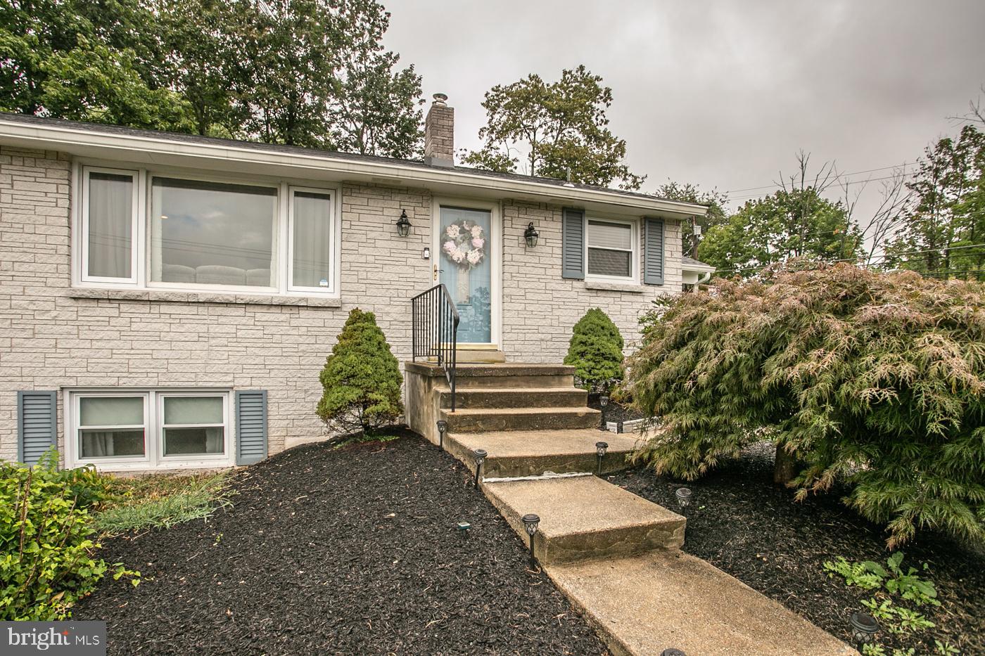1289 Bleim Road Pottstown, PA 19464 - Photo 4 of 39 Front Entrance