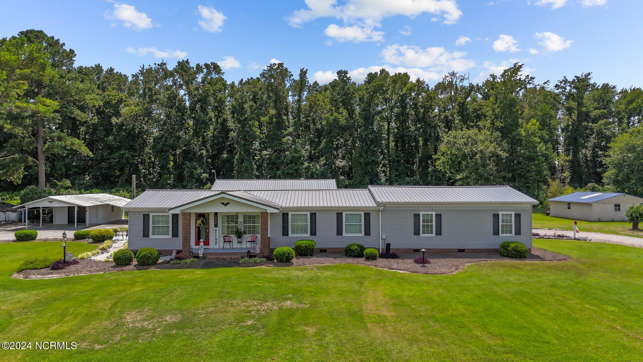 1862 East Hanrahan Road Ayden, NC 28513 - Photo 43 of 50 43-web-or-mls-DJI_20240730144031_0776_D
