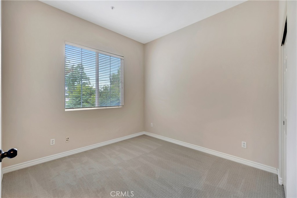 3405 South Main Street, Unit D Santa Ana, CA 92707 - Photo 19 of 30 an empty room with a window