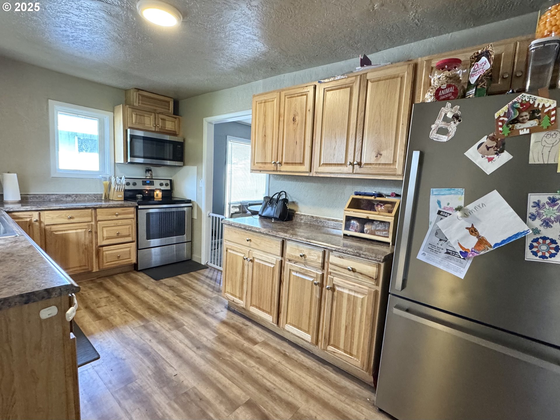 1135 Monmouth Street Independence, OR 97351 - Photo 15 of 20 Kitchen