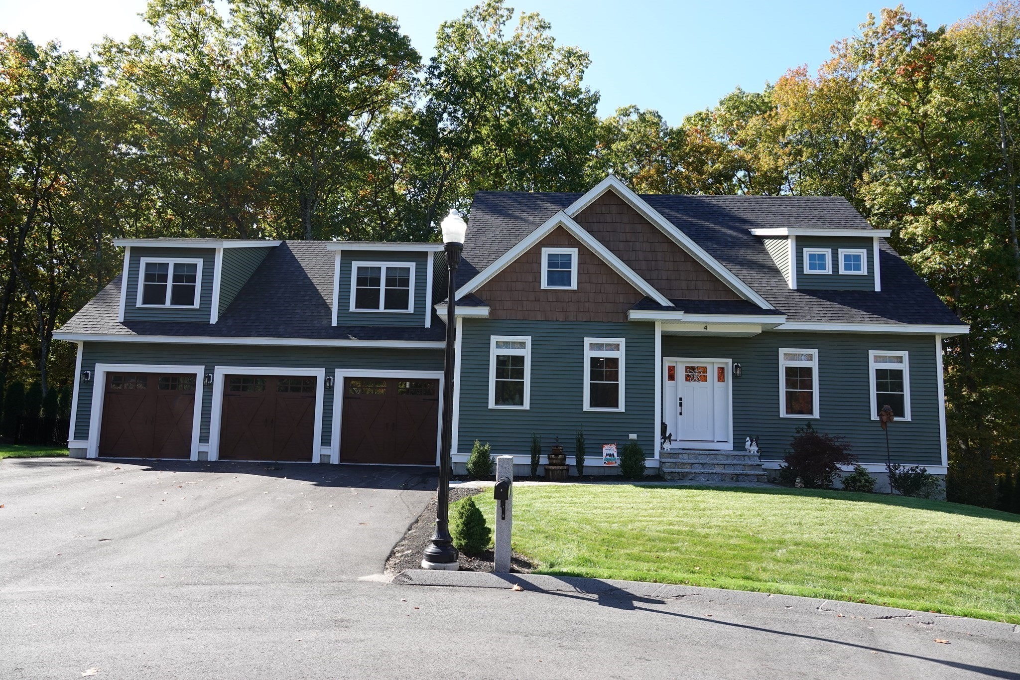 4 Mill Pond Road, Unit B Burlington, MA 01803 - Photo 1 of 32 Gallery Image 1
