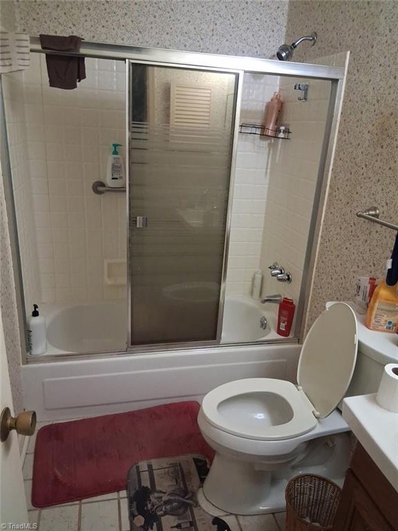 711 Bundaberg Lane Rural Hall, NC 27045 - Photo 13 of 15 Master bath