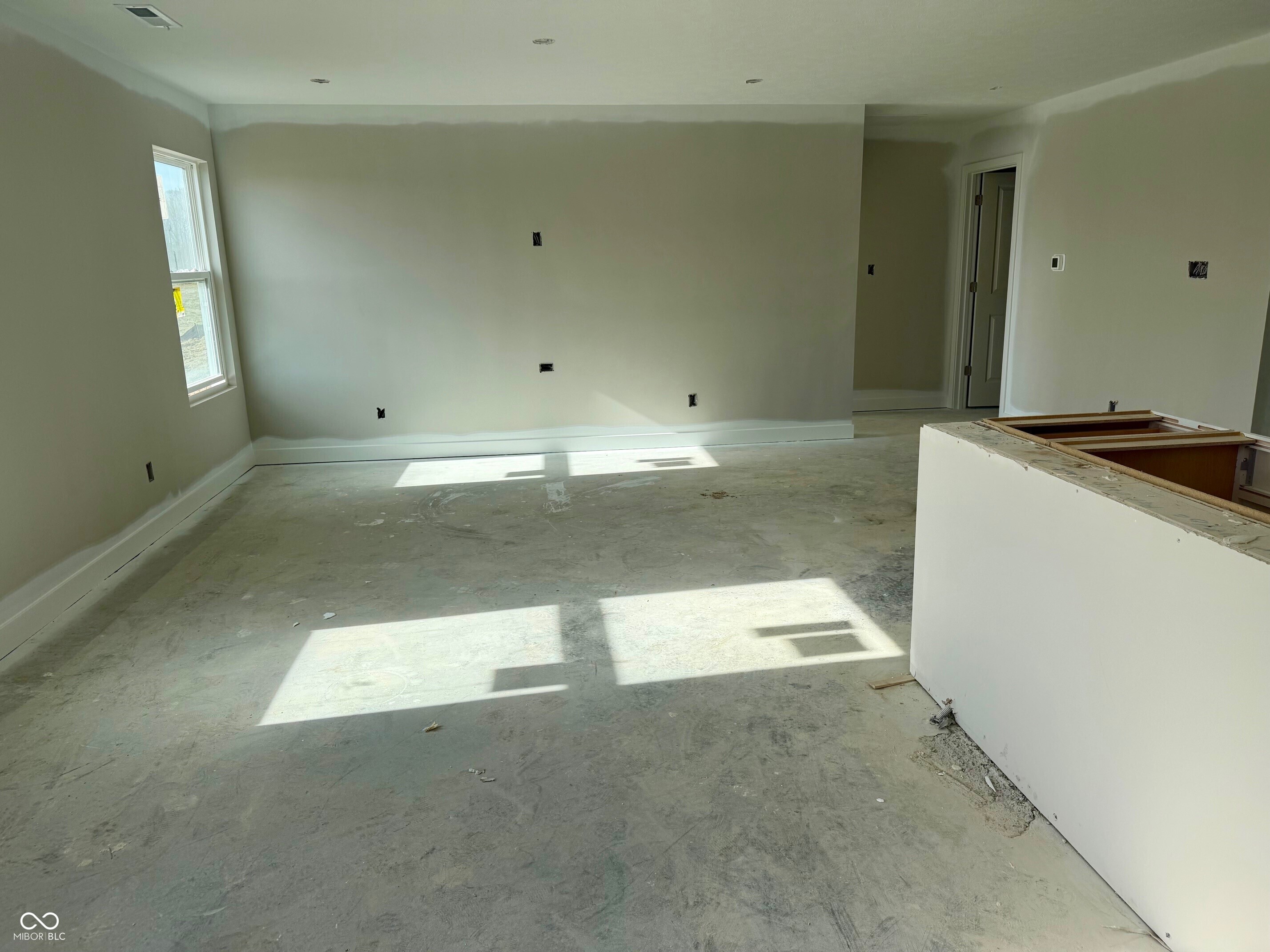 6815 Henley Way Indianapolis, IN 46221 - Photo 3 of 9