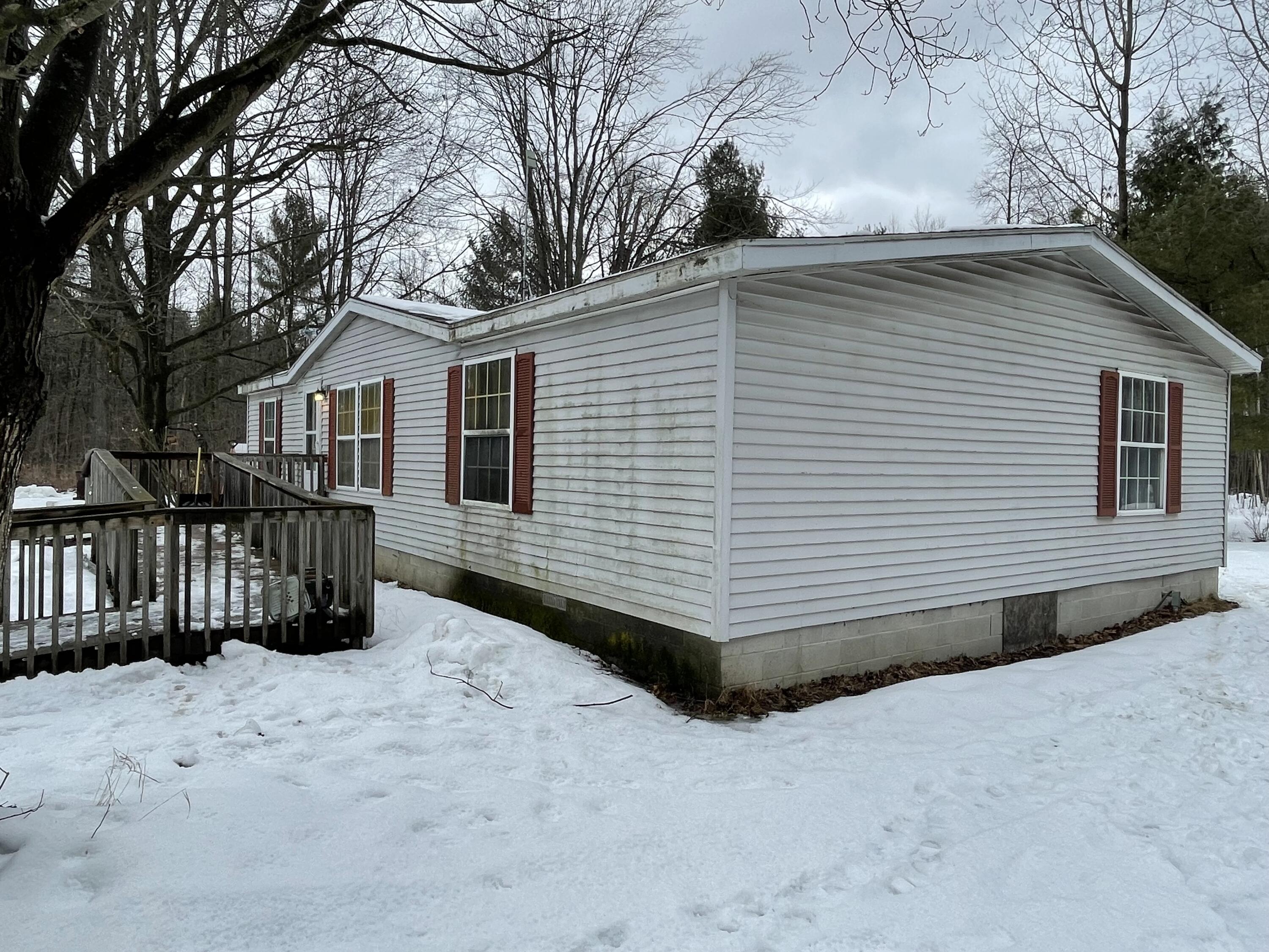 9150 Miles Road Sears, MI 49679 - Photo 3 of 26 IMG_2854