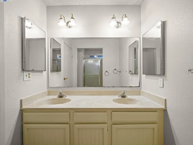 $950,000 | 1800 Weir Drive, Hayward, CA 94541