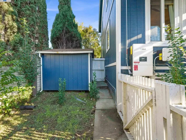 $950,000 | 1800 Weir Drive, Hayward, CA 94541