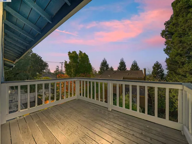 $950,000 | 1800 Weir Drive, Hayward, CA 94541